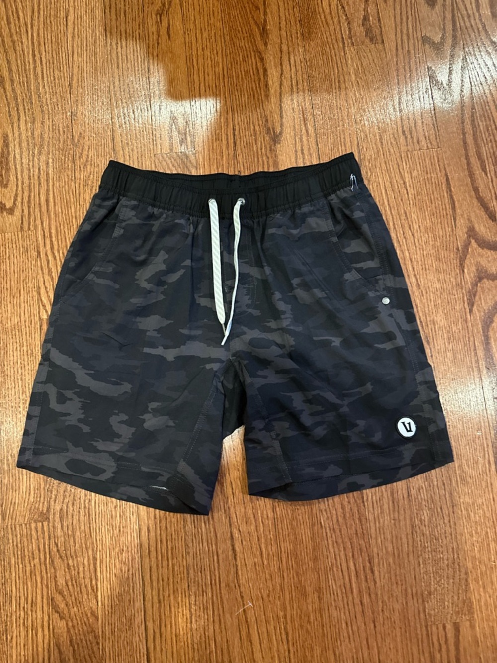 Vouri Men's Black Camo Athletic Short